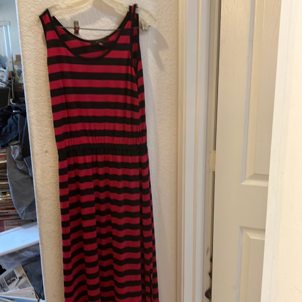 FINAL MARKDOWN Fever slip on dress large